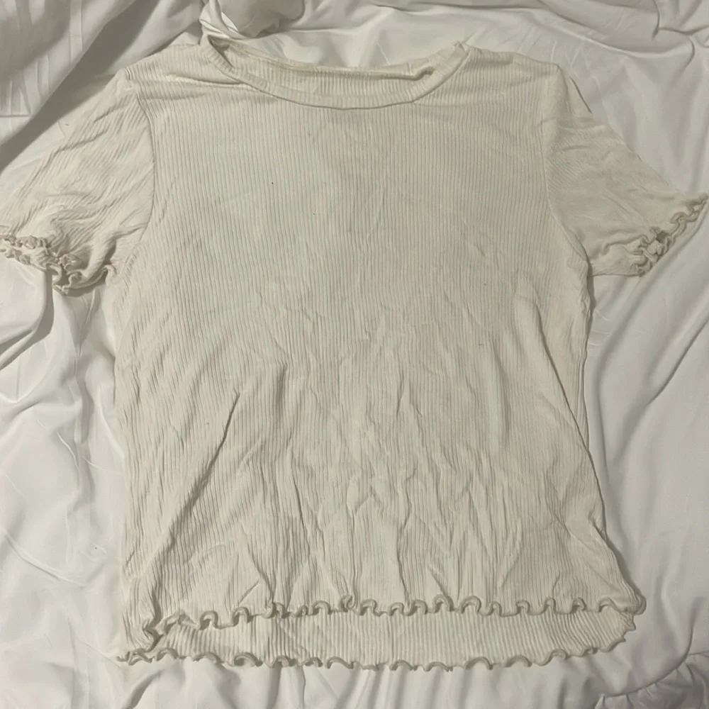 Cream American Eagle T shirt - Picture 1 of 2